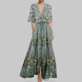 Ella – Elegante Avondjurk met Bloemencharme