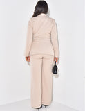 Mykonos - Blazer met Gouden Gesp en Rechte Broek